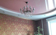 Двухуровневый натяжной потолок (бело-розовый)