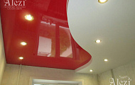 Двухуровневый натяжной потолок на кухню (бордово-белый)