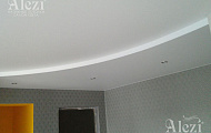 Двухуровневый белый натяжной потолок в комнату