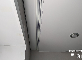 Скрытый карниз в натяжном потолке